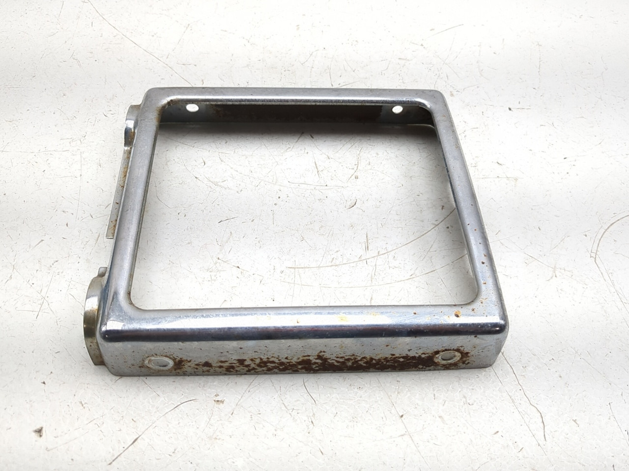 98-04 Suzuki VL1500 intruder LC Front Oil Cooler Cover 16621-10F00