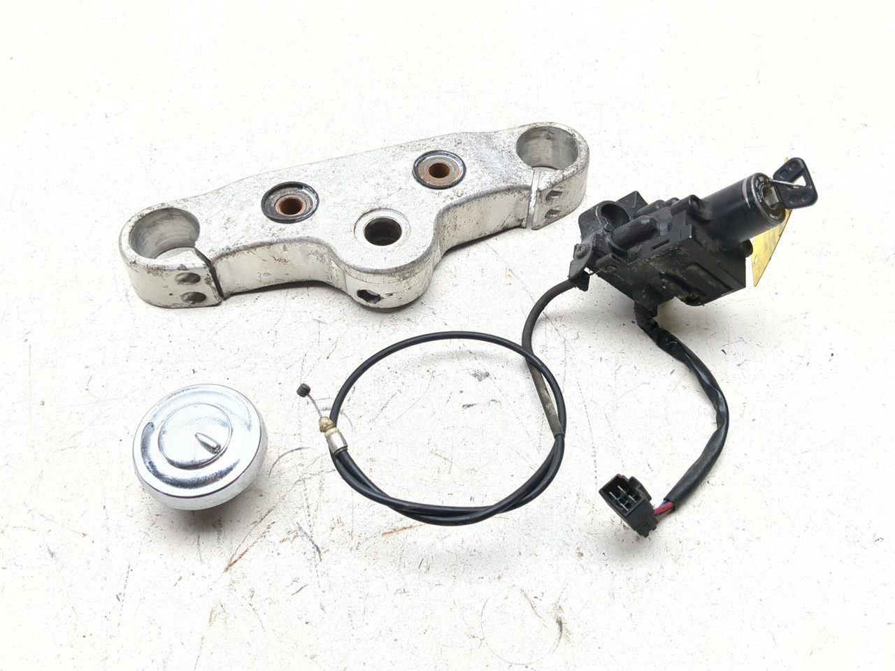 99-03 Yamaha Road Star XV1600 Silverado Front Triple Tree Ignition
