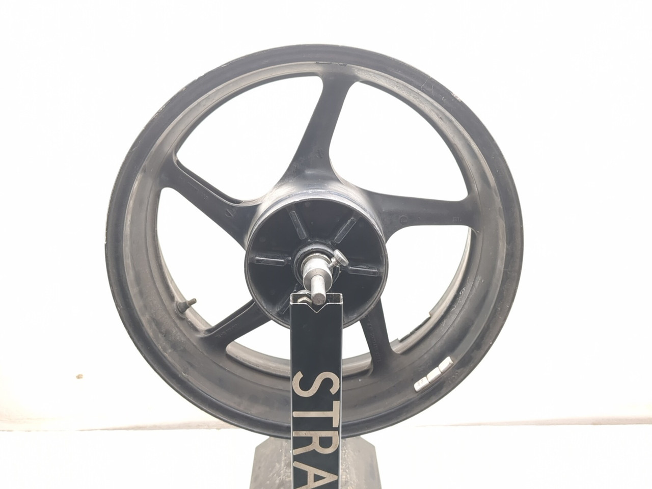 04-06 Yamaha YZF R1 YZF-R1 Rear Wheel Rim 17X6.00 STRAIGHT 5VY 04-06 Yamaha YZF R1 YZF-R1 Rear Wheel Rim 17X6.00 STRAIGHT 5VY