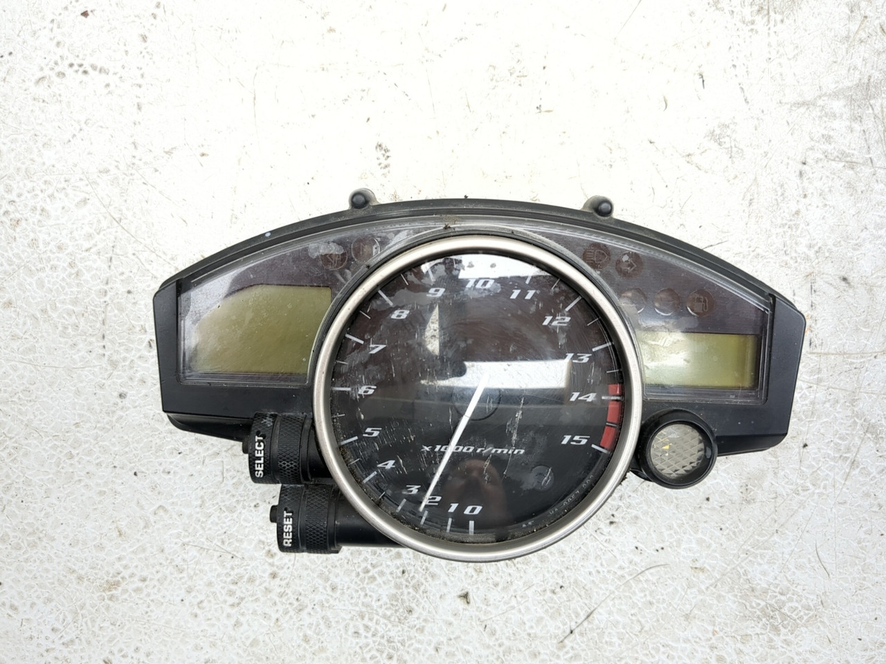 Yamaha YZF-R1 02 5PW スピードメーター 25,600km 04-06 Yamaha YZF R1 YZF-R1 Front Speedometer Tach Dash Cluster