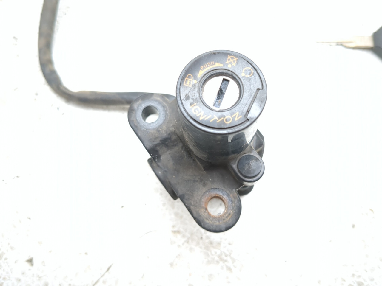 04-06 Yamaha YZF R1 YZF-R1 Ignition Switch with Key Set 5VY-82501