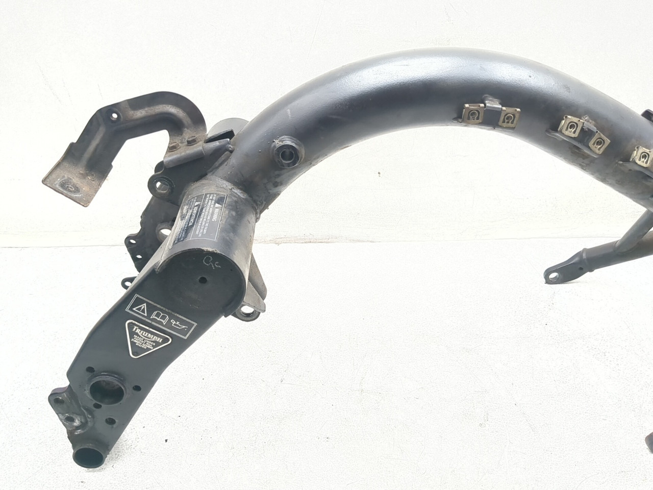 98-01 Triumph Legend TT 900 Main Frame Chassis STRAIGHT CLN - Sun