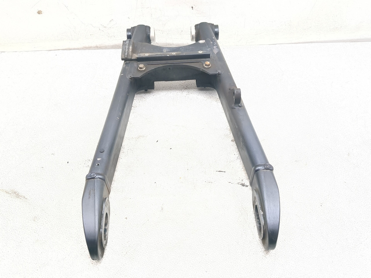 マウント 98-01 Triumph Legend TT 900 Rear Swingarm - Sun Coast Cycle Sports