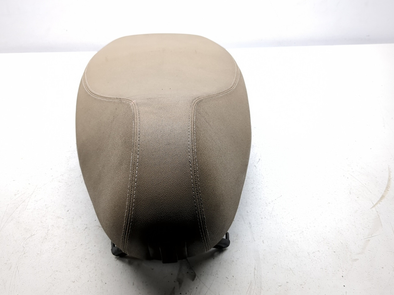 18-25 Vespa Sprint 50 Driver Passenger Seat 1B000304 - Sun Coast