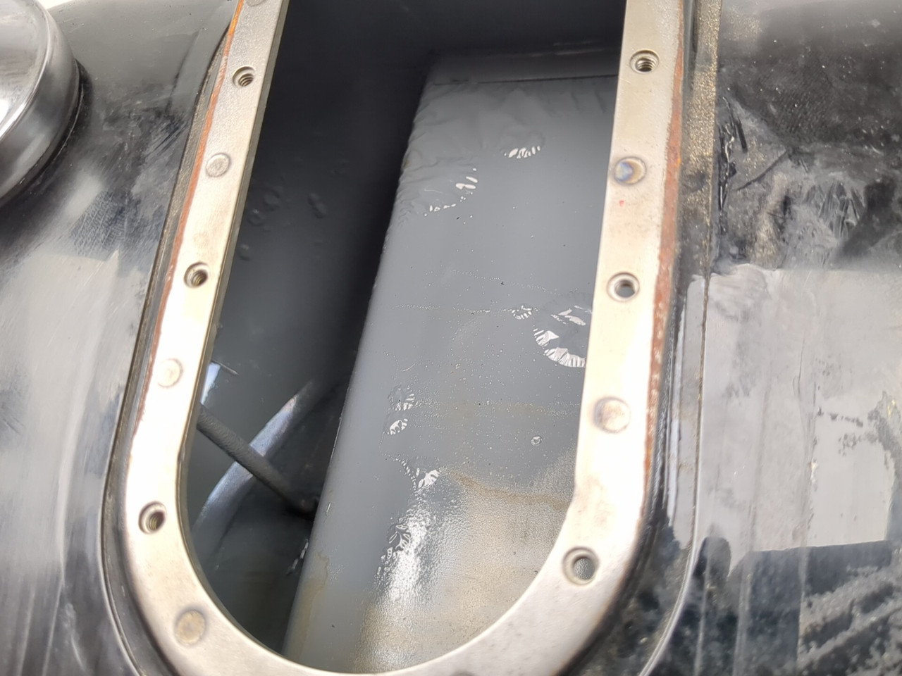 04-06 Harley Road King Custom FLHRSI Gas Fuel Tank 61268-03 - Sun