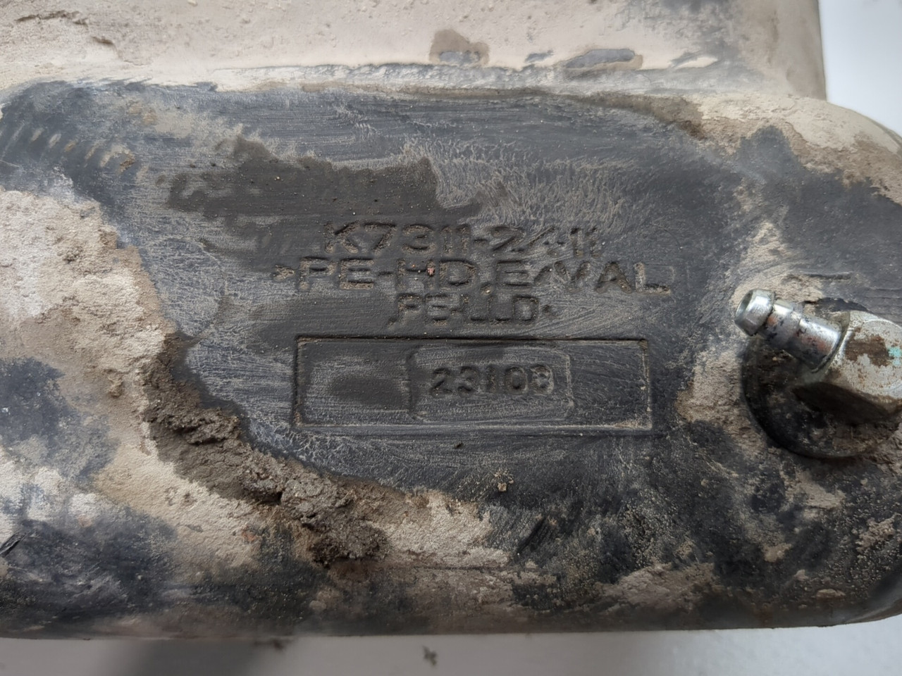 だて 08-21 Kubota RTV 500 RTV500 4X4 Gas Fuel Tank K7311-24100 - Sun