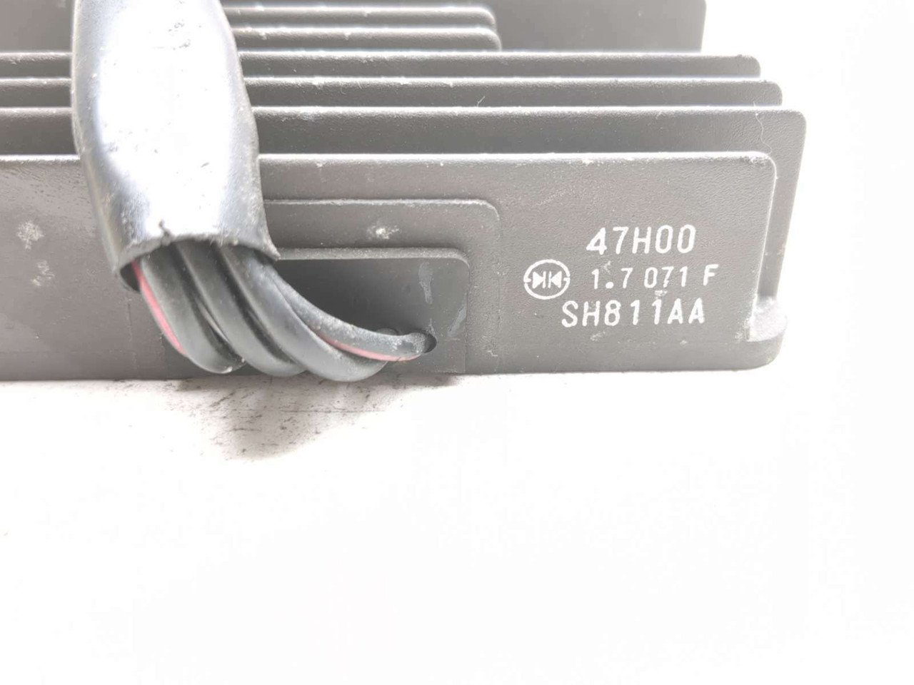 08-15 Suzuki Katana 650 GSX650F Voltage Regulator Rectifier