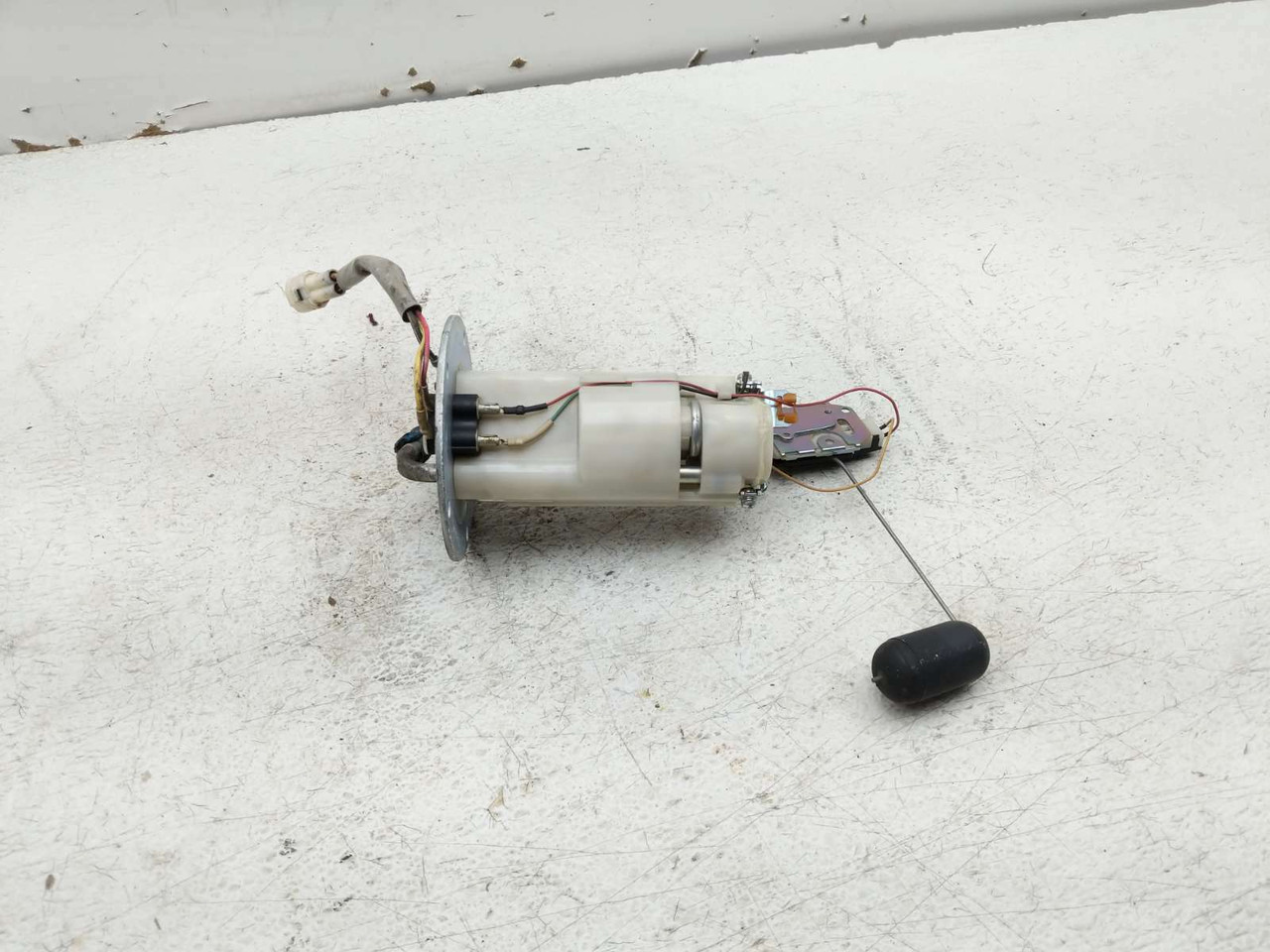 13 Suzuki DL650 V Strom Petrol Gas Fuel Pump Assembly 15100-11J00