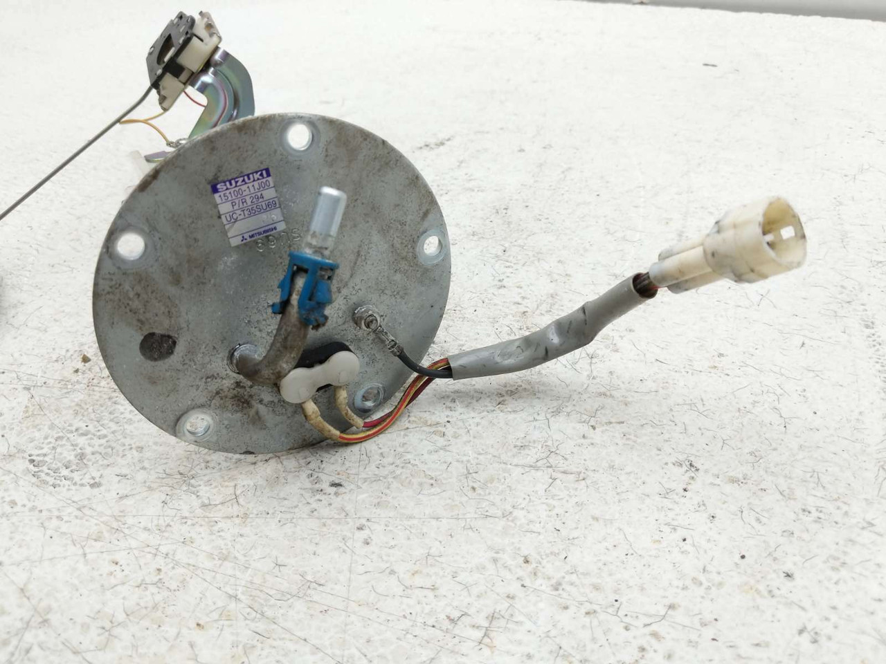 13 Suzuki DL650 V Strom Petrol Gas Fuel Pump Assembly 15100-11J00