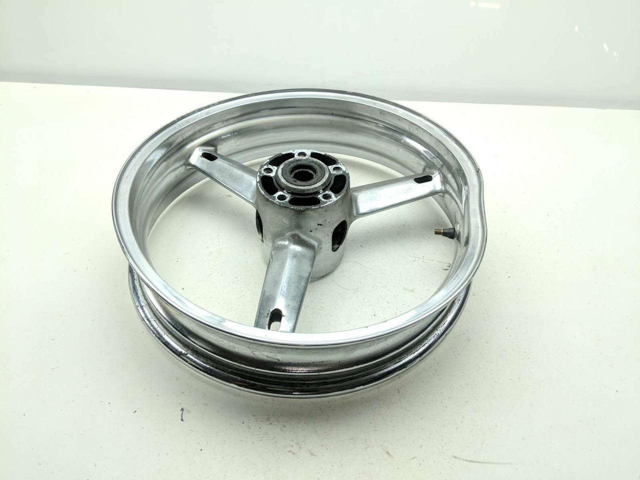 99-07 Suzuki Hayabusa GSX1300R Rear Wheel Rim 17 x 6.00 - Sun