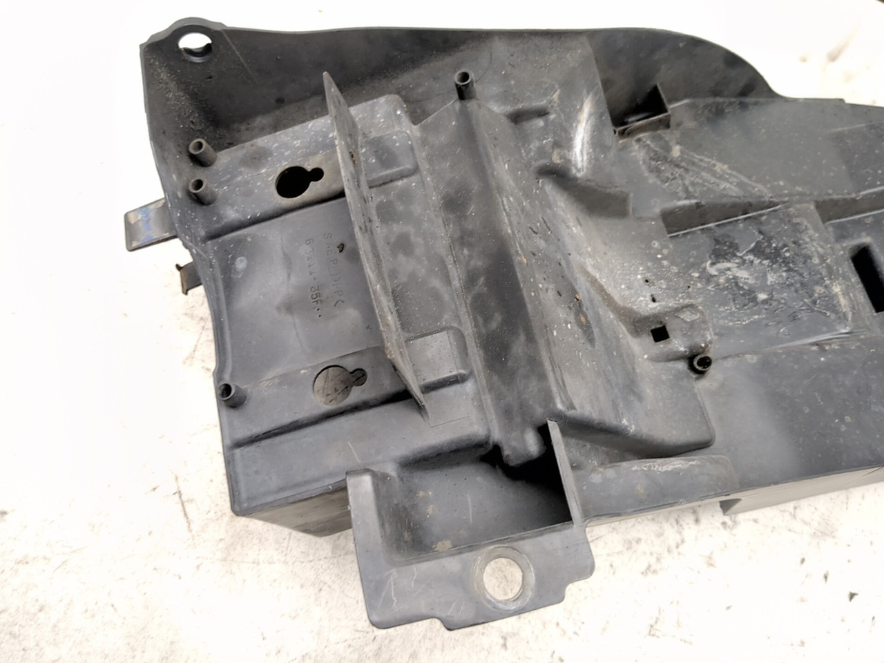 邦楽 user_0590c13f 1/3 01-03 Suzuki GSXR 600 750 Rear Inner Fender Cover Panel 63111-35F