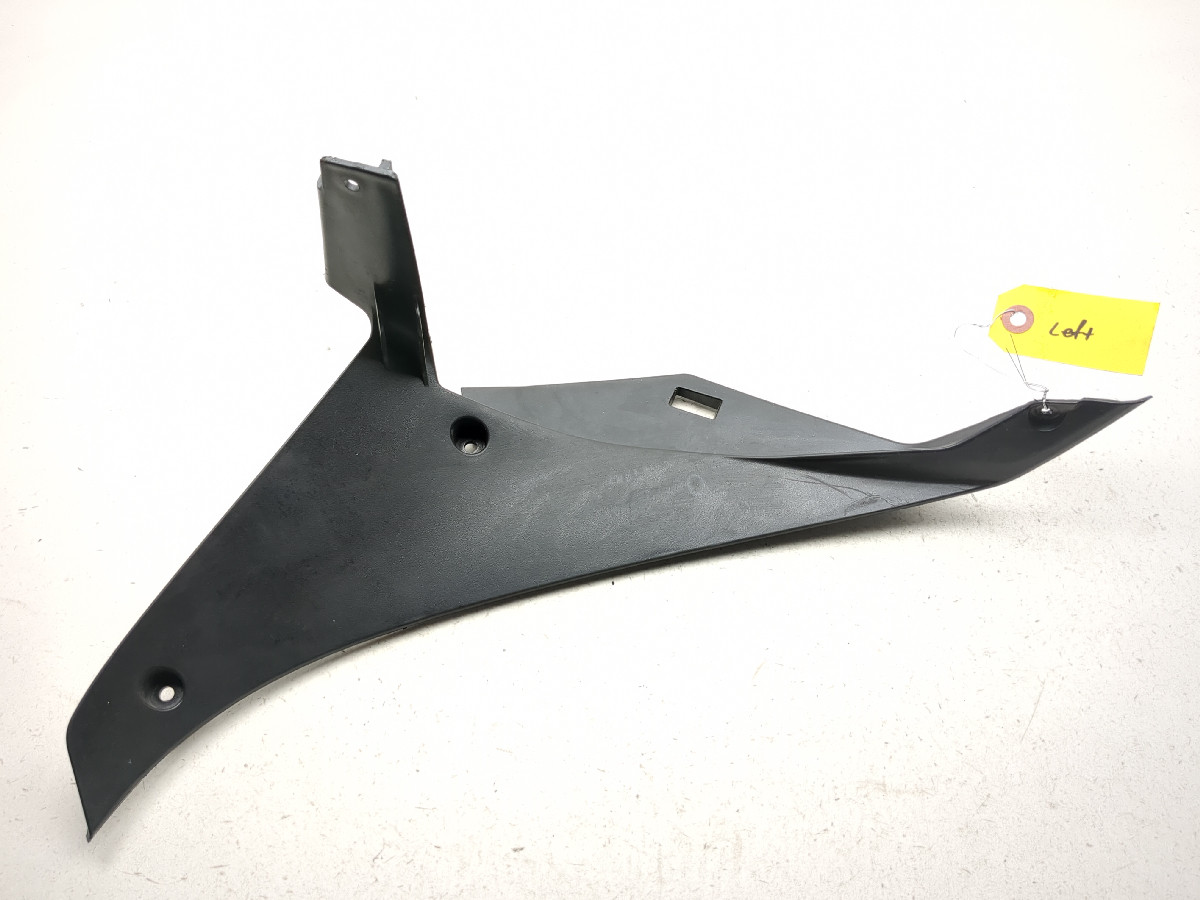 18-25 Suzuki GSX250R GSX 250 Left Side Frame Cover Panel 94462