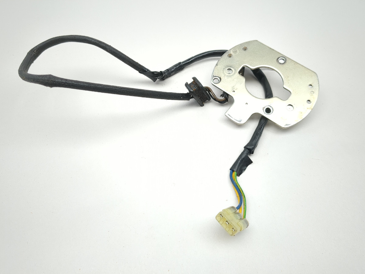 06 Suzuki GSX 600 750 Katana Engine Ignition Pulsing Coil Sensor