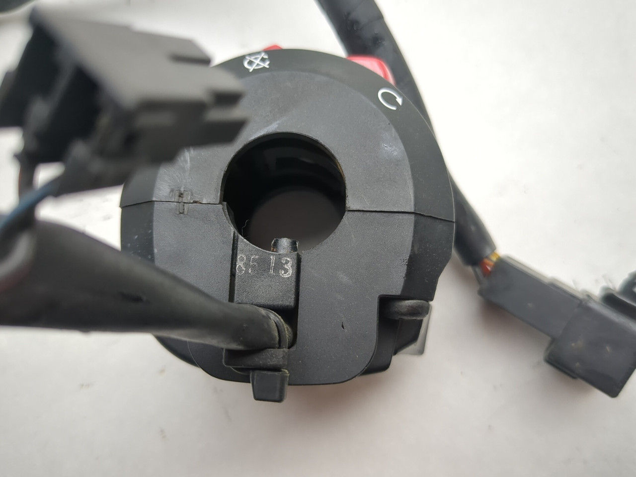 07-11 Suzuki V Strom DL650 Front Right Handlebar Switch Button