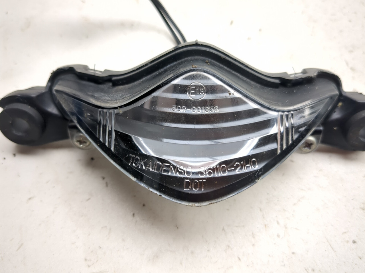 07 08 Suzuki GSXR 1000 Front Position Central V-Shaped Headlight