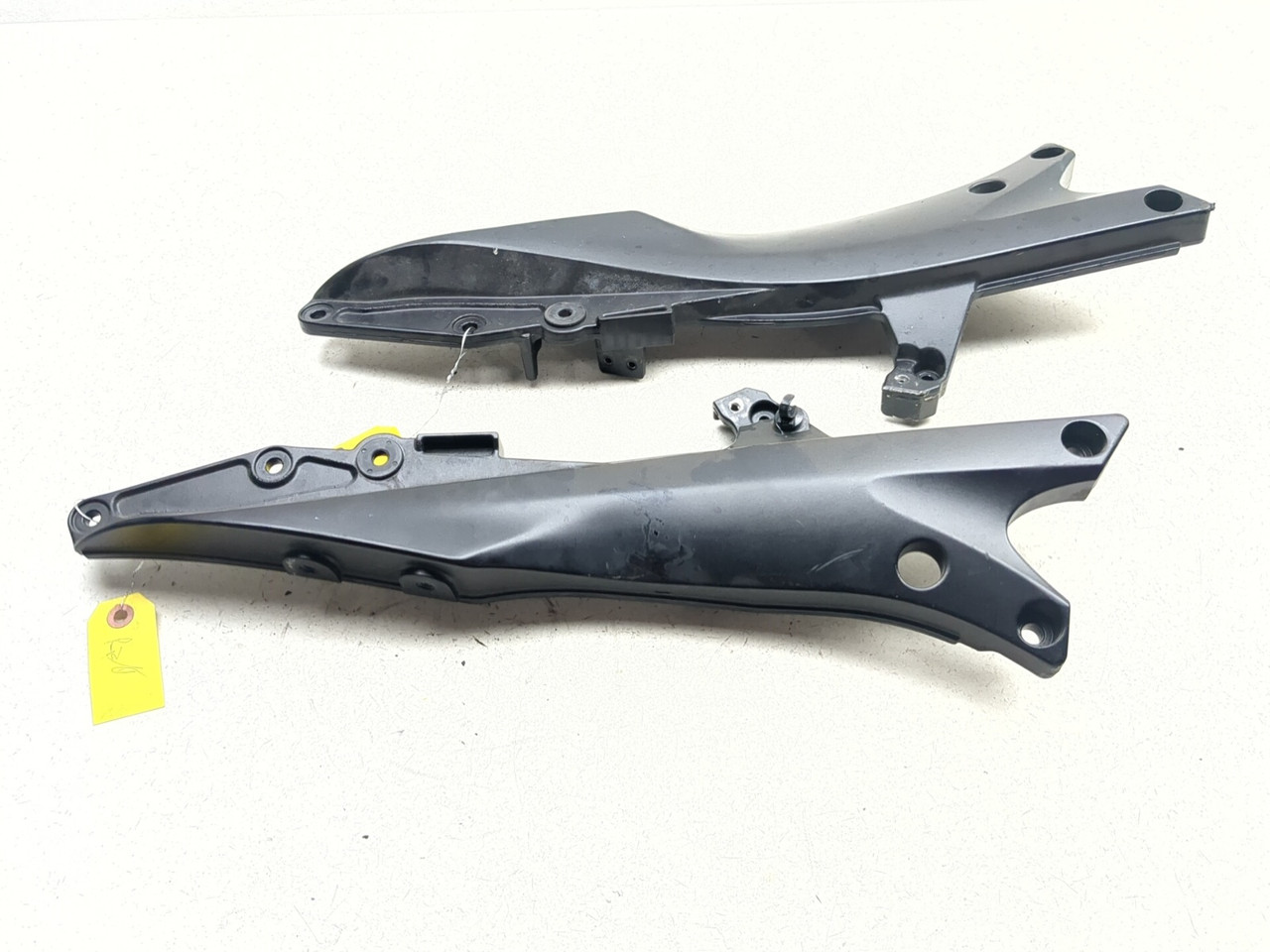 07 08 Suzuki GSXR 1000 Rear Left Right Subframe Chassis Cover