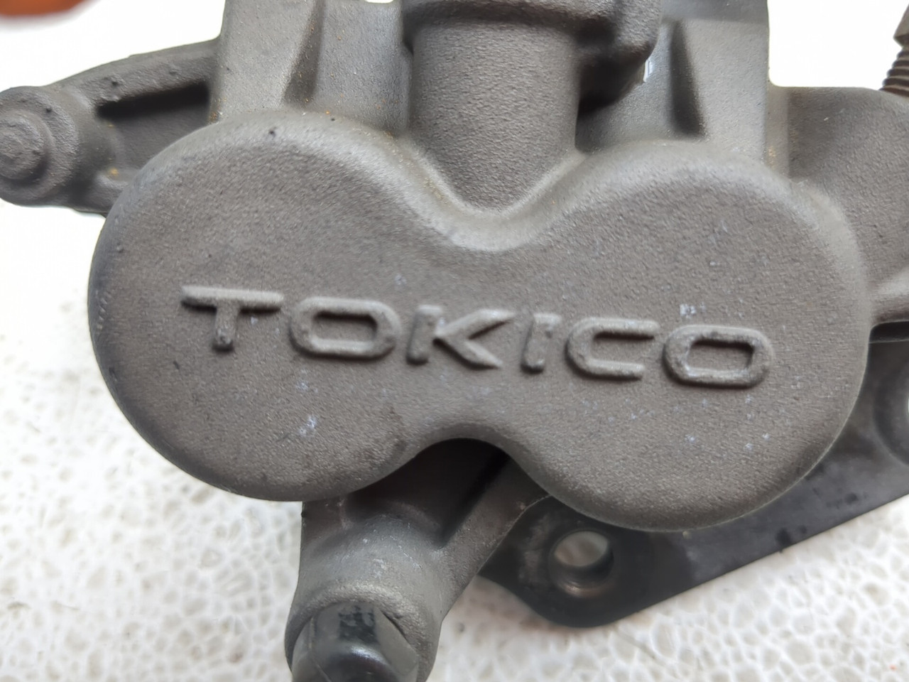 TOKICO ブレーキキャリパー SV650等 03-08 Suzuki SV650 Front Left Right Brake Caliper Set 59100-33DF0