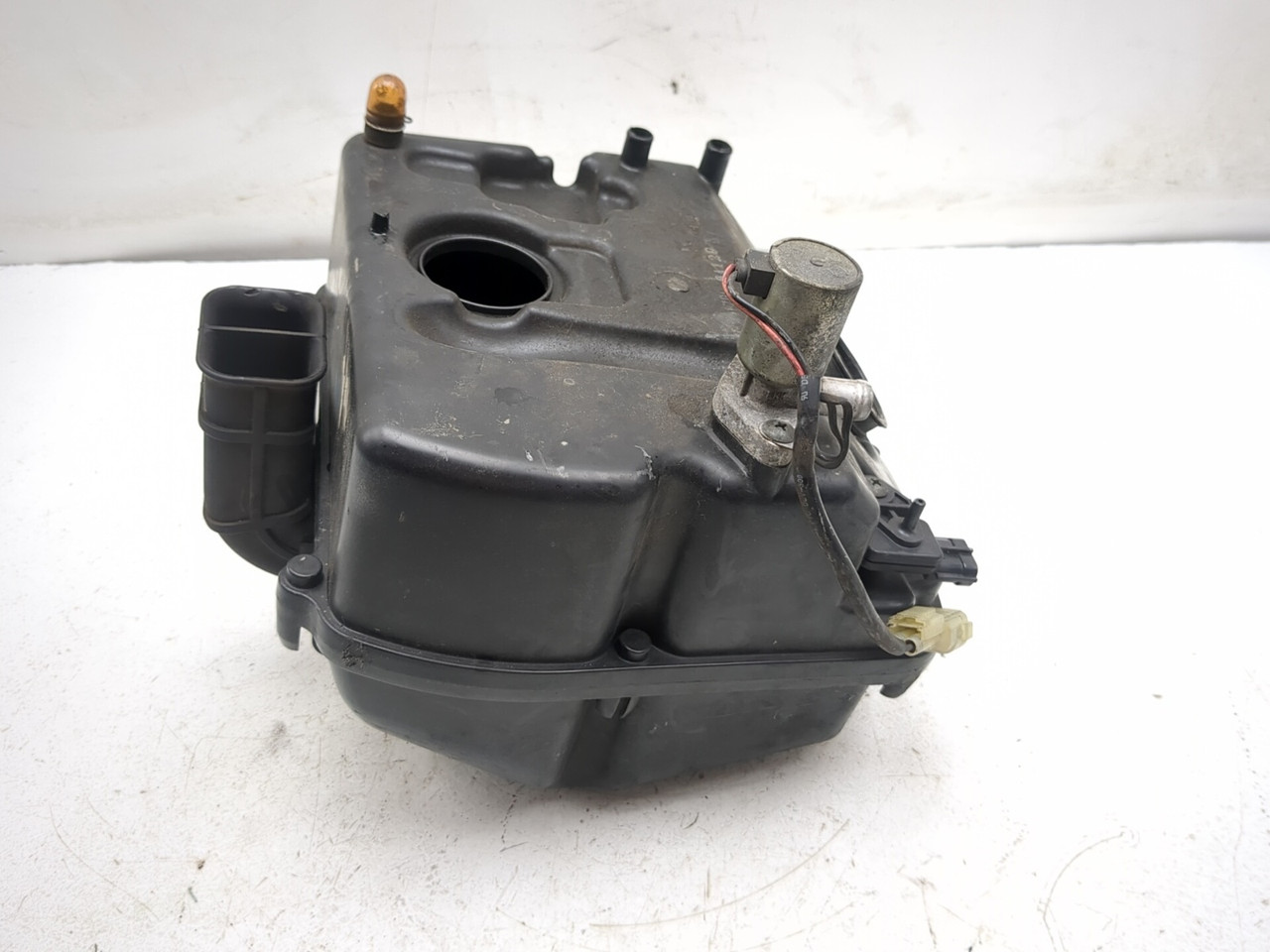 03-08 Suzuki SV650 Airbox Cleaner Intake Assembly 13700-17G00