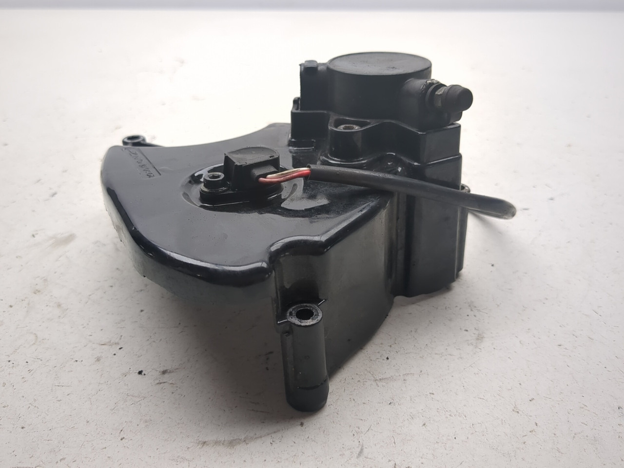 テスト 99-07 Suzuki Hayabusa GSX1300R Left Sprocket Cover Clutch Slave