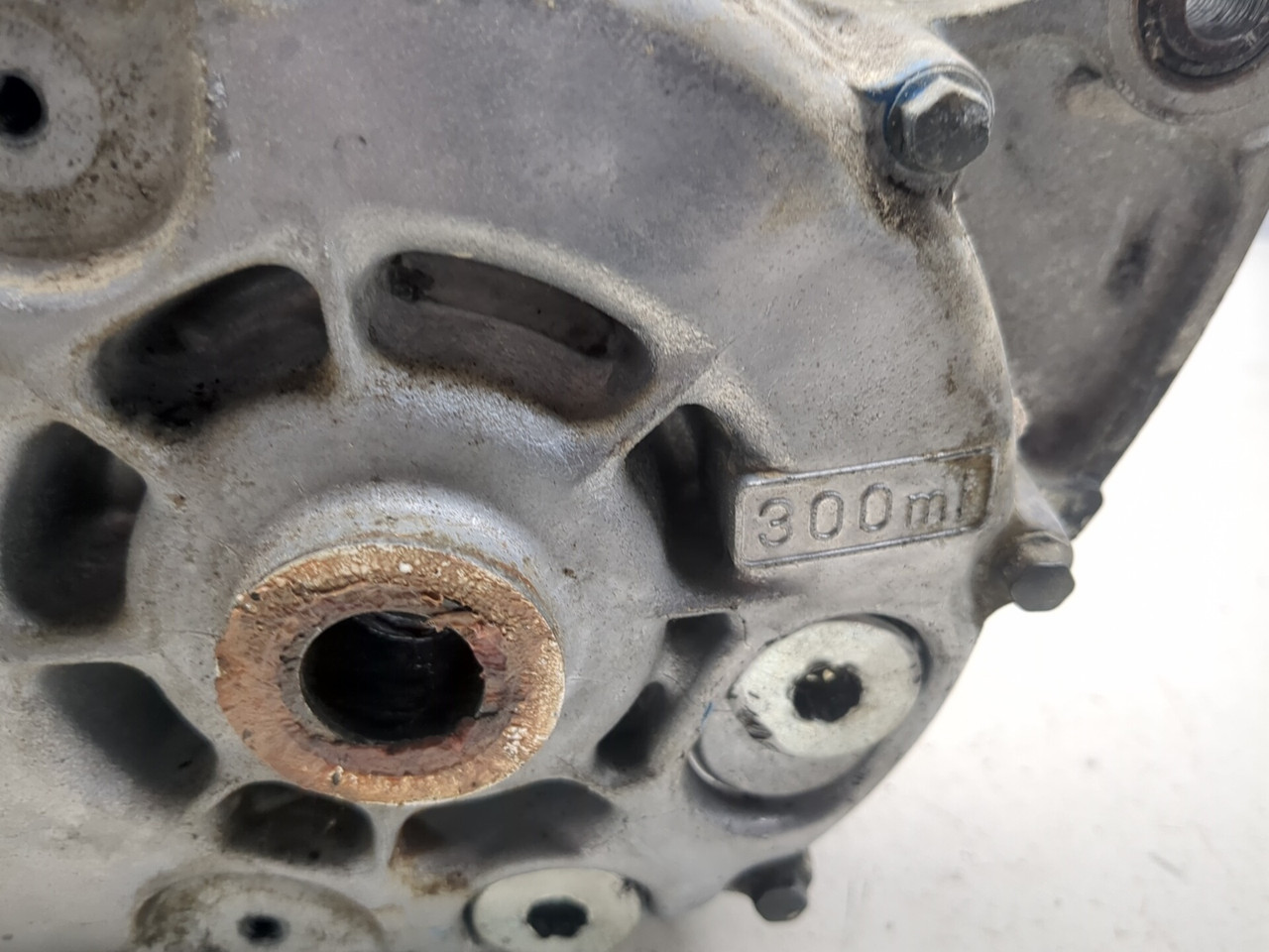 ナイン 03-12 Suzuki Burgman AN650 Rear Final Drive Swingarm Assembly