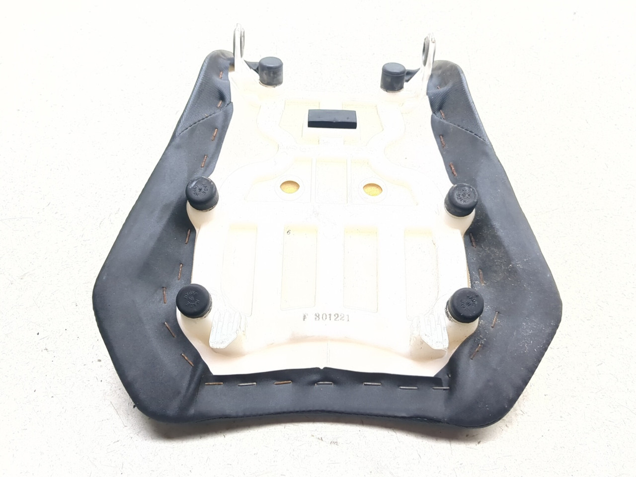 11-25 Suzuki GSXR 600 750 Front Seat Bench Saddle Driver 45100