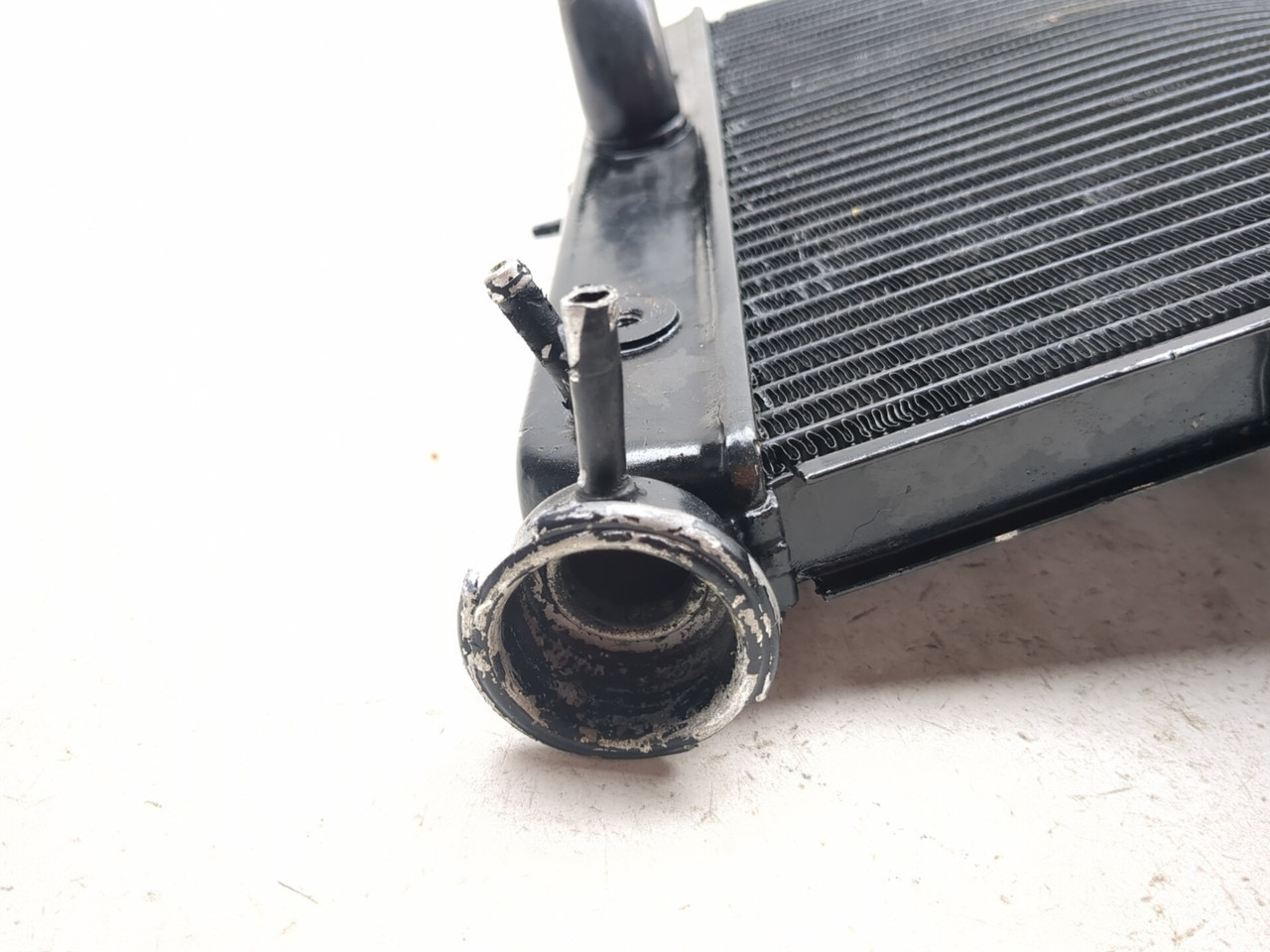 05-06 Suzuki GSXR1000 Front Radiator Cooler 17710-41G00 - Sun