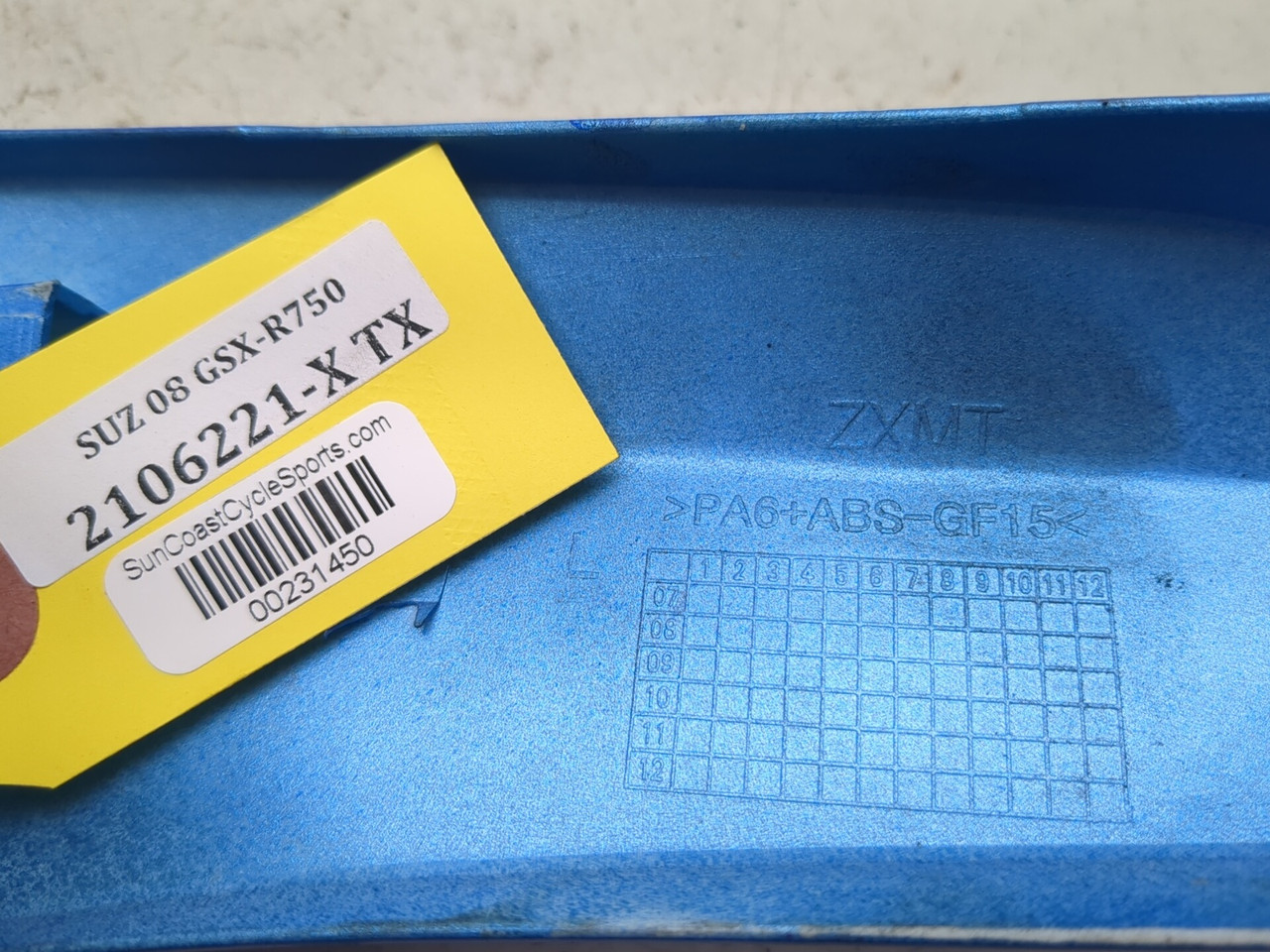 08-10 Suzuki GSXR 600 750 ZXMT Left Right Under Cowl Cover Set
