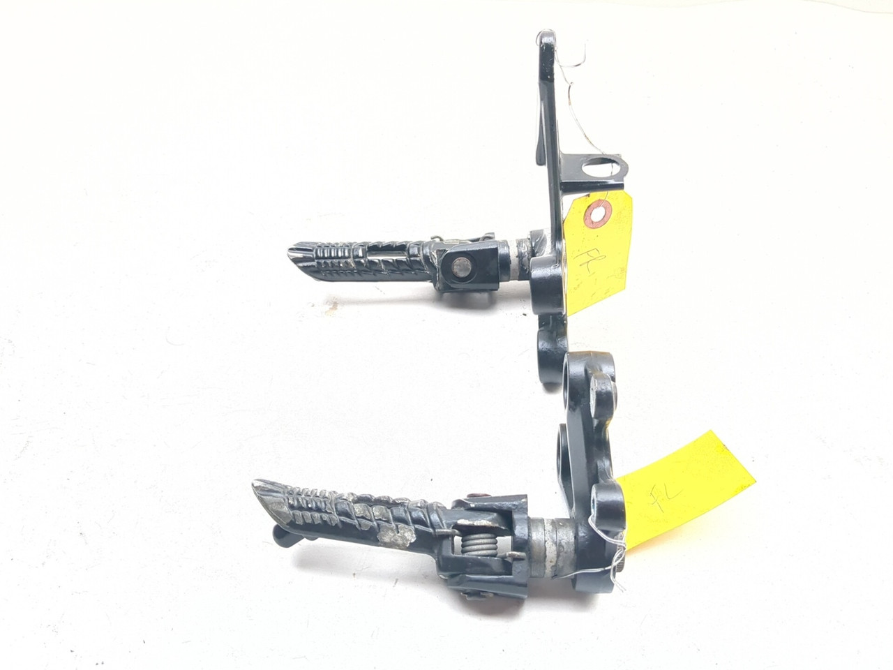 07 08 Suzuki GSXR 1000 Rear Left Right Passenger FootPeg Bracket