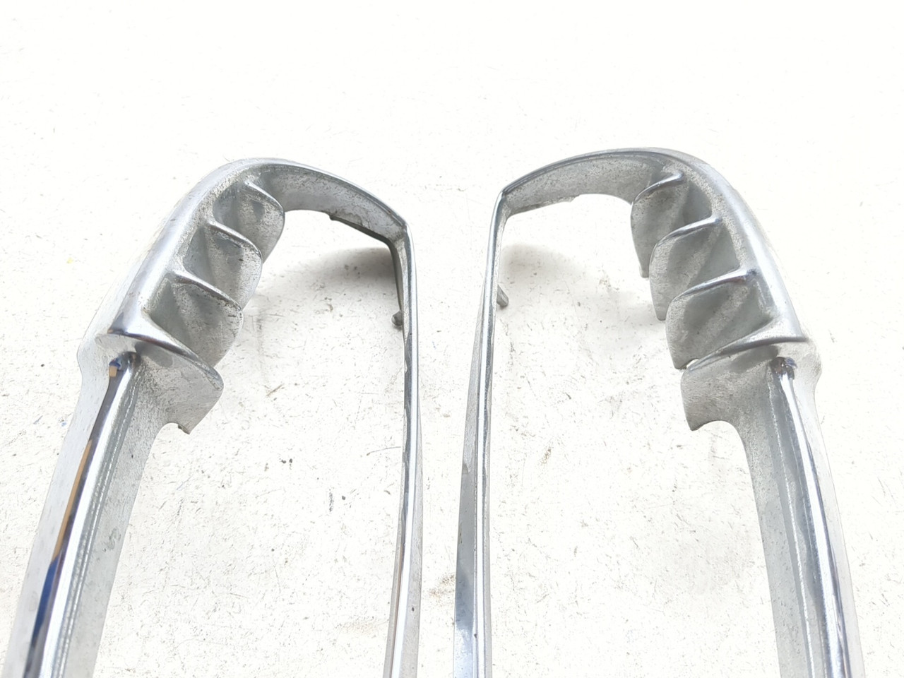 02-06 Harley-Davidson VROD VRSCA Left Right Radiator Inlet Bezel