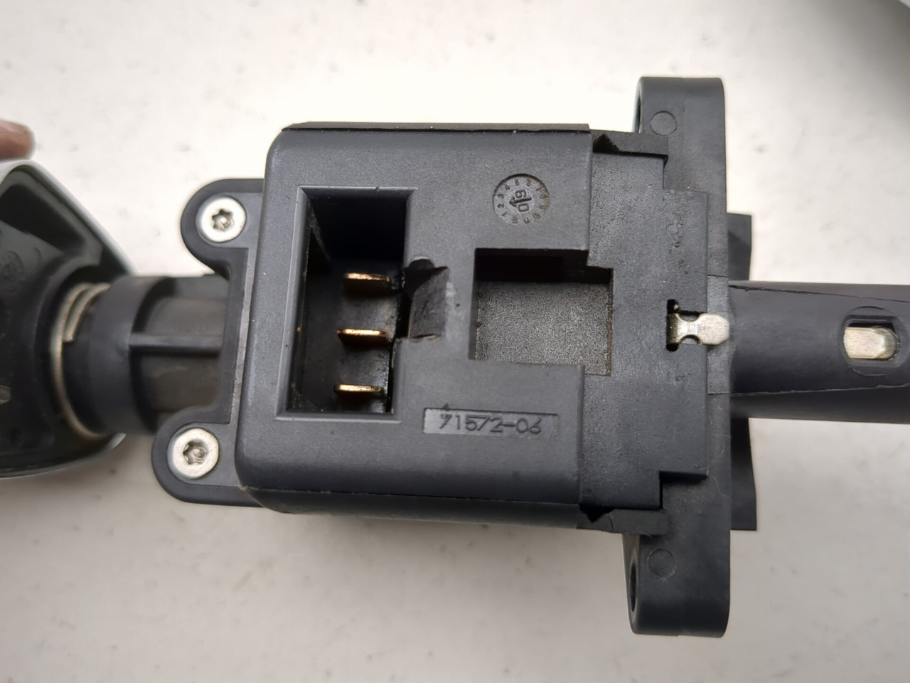 07-13 Harley Street Glide FLHX Ignition Switch Fuel Cap with Key
