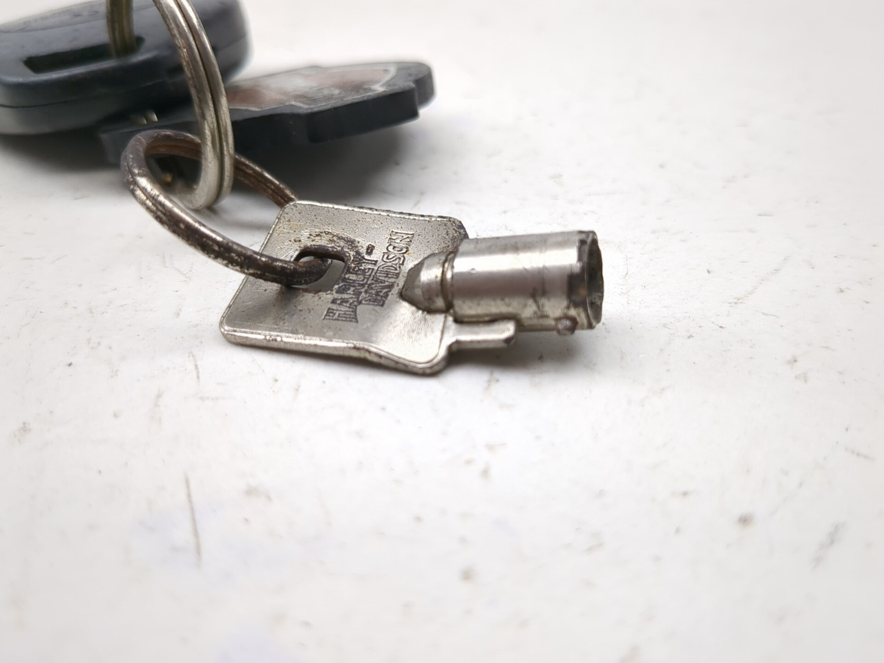 07-13 Harley Street Glide FLHX Ignition Switch Fuel Cap with Key