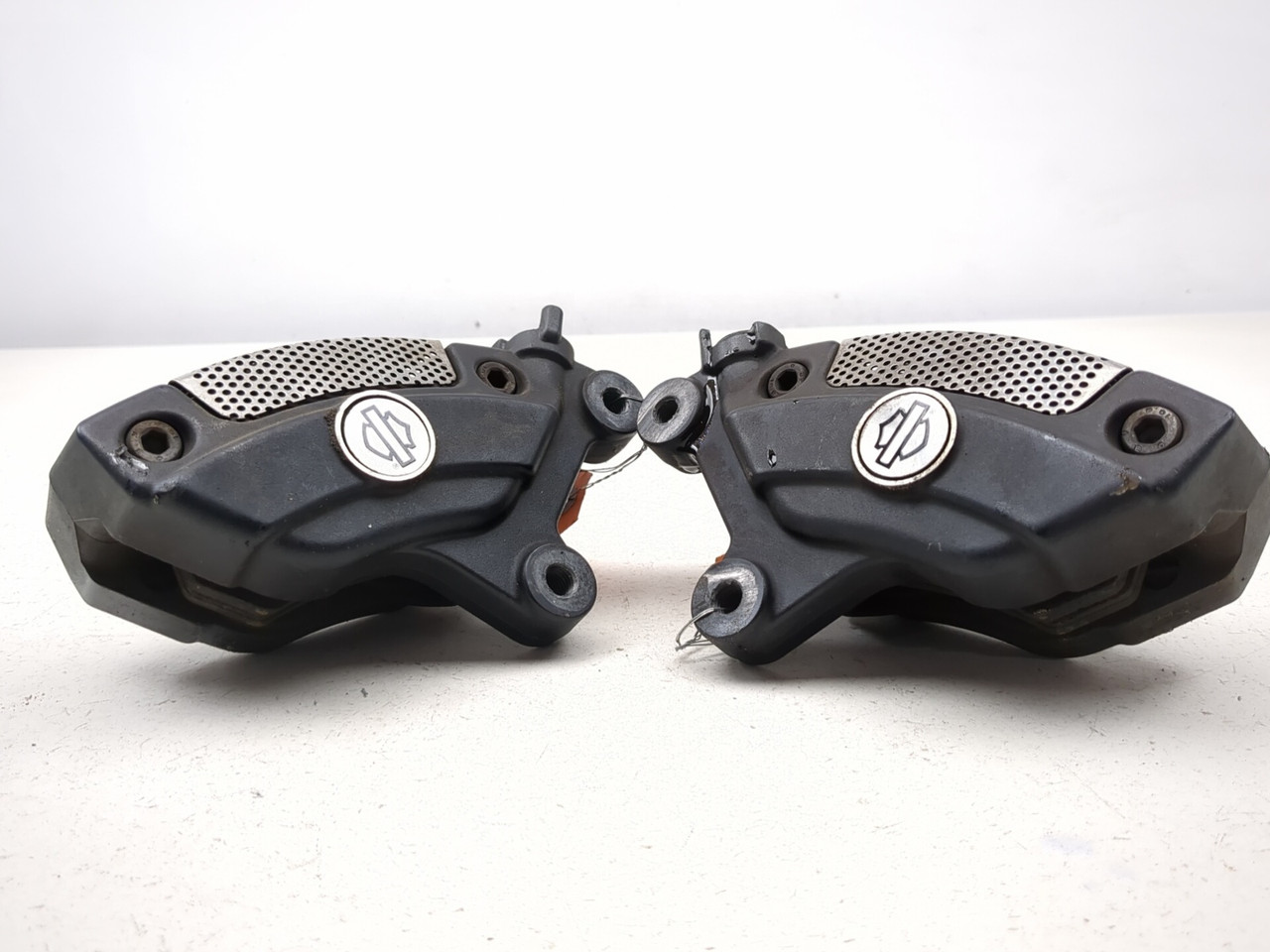07-13 Harley Street Glide FLHX Front Left Right Brake Caliper Set