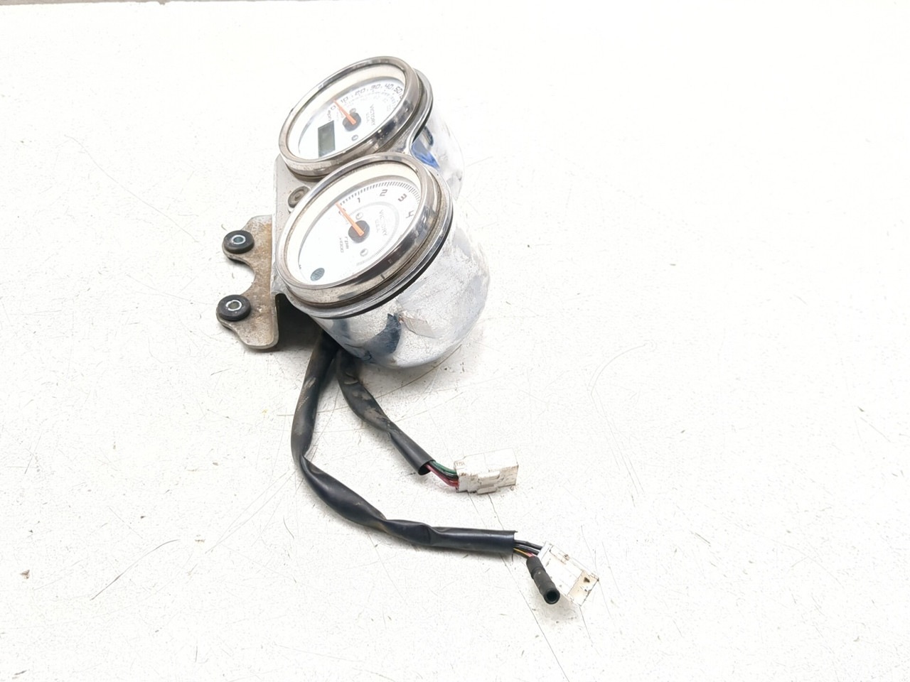 06-09 Victory Vegas 8 Ball Front Speedometer Tach Dash Cluster