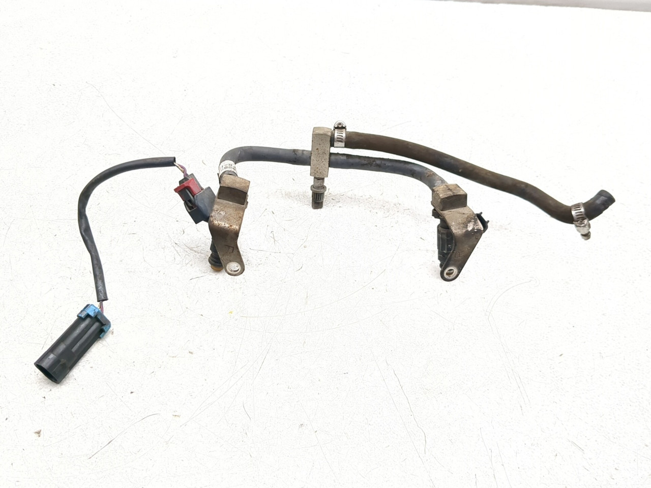 06-09 Victory Vegas 8 Ball Fuel Rail Injector Assembly Set 2520207
