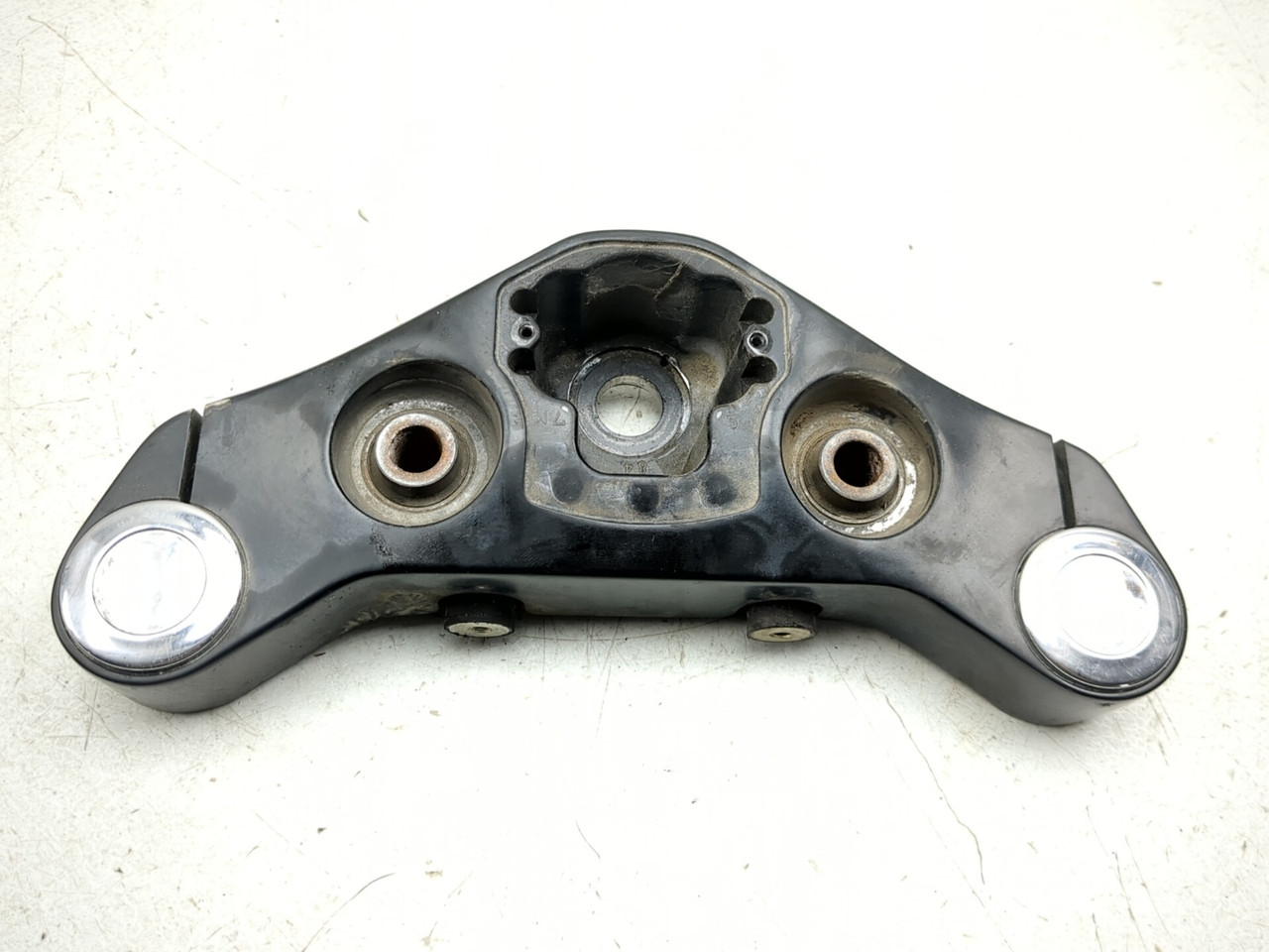 06-09 Victory Vegas 8 Ball Front Upper Triple Tree Clamp 5135825 06-09 Victory Vegas 8 Ball Front Upper Triple Tree Clamp 5135825