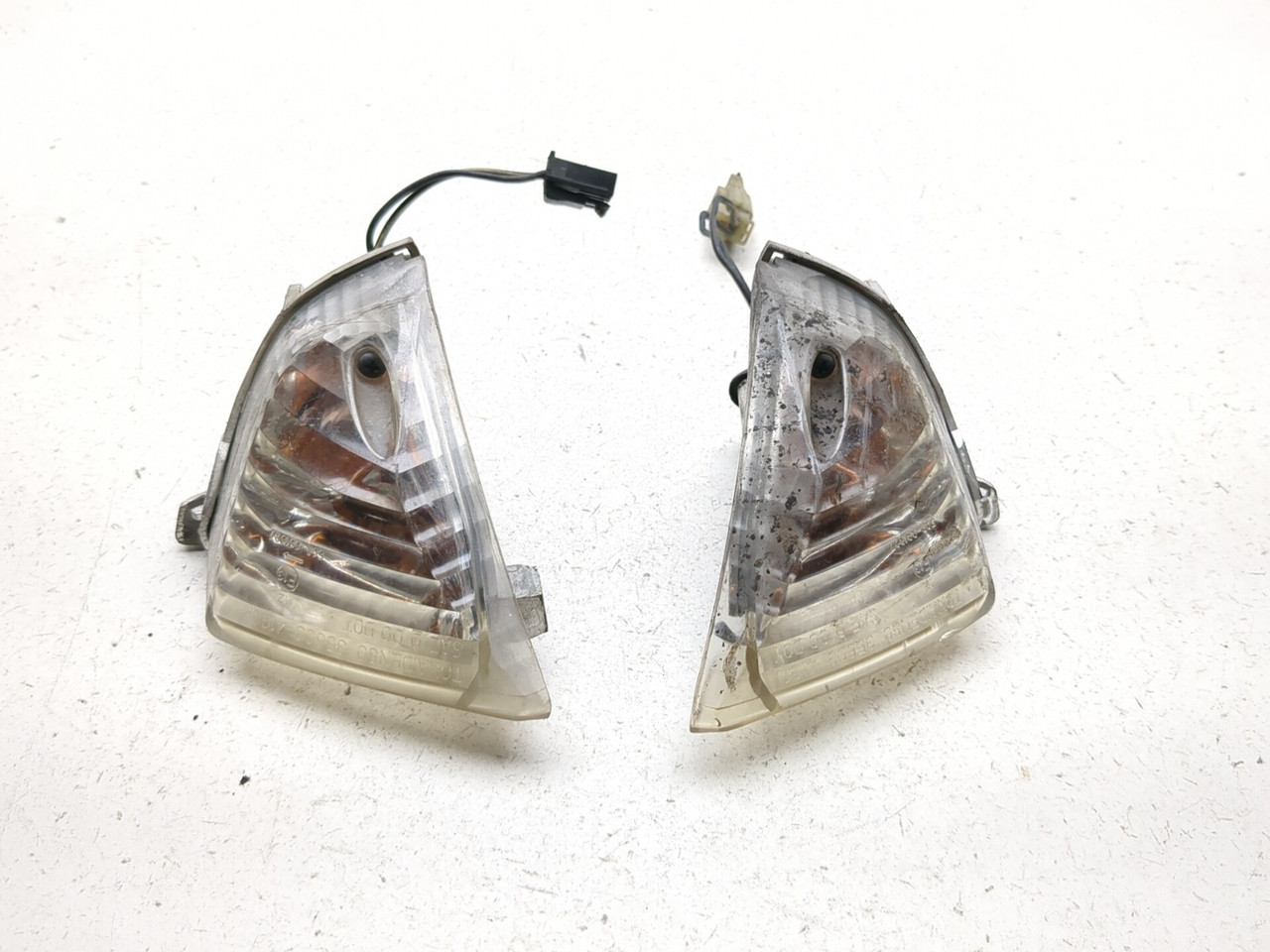 06-07 Suzuki GSXR 600 750 Rear Left Right Turn Signal Set 35603