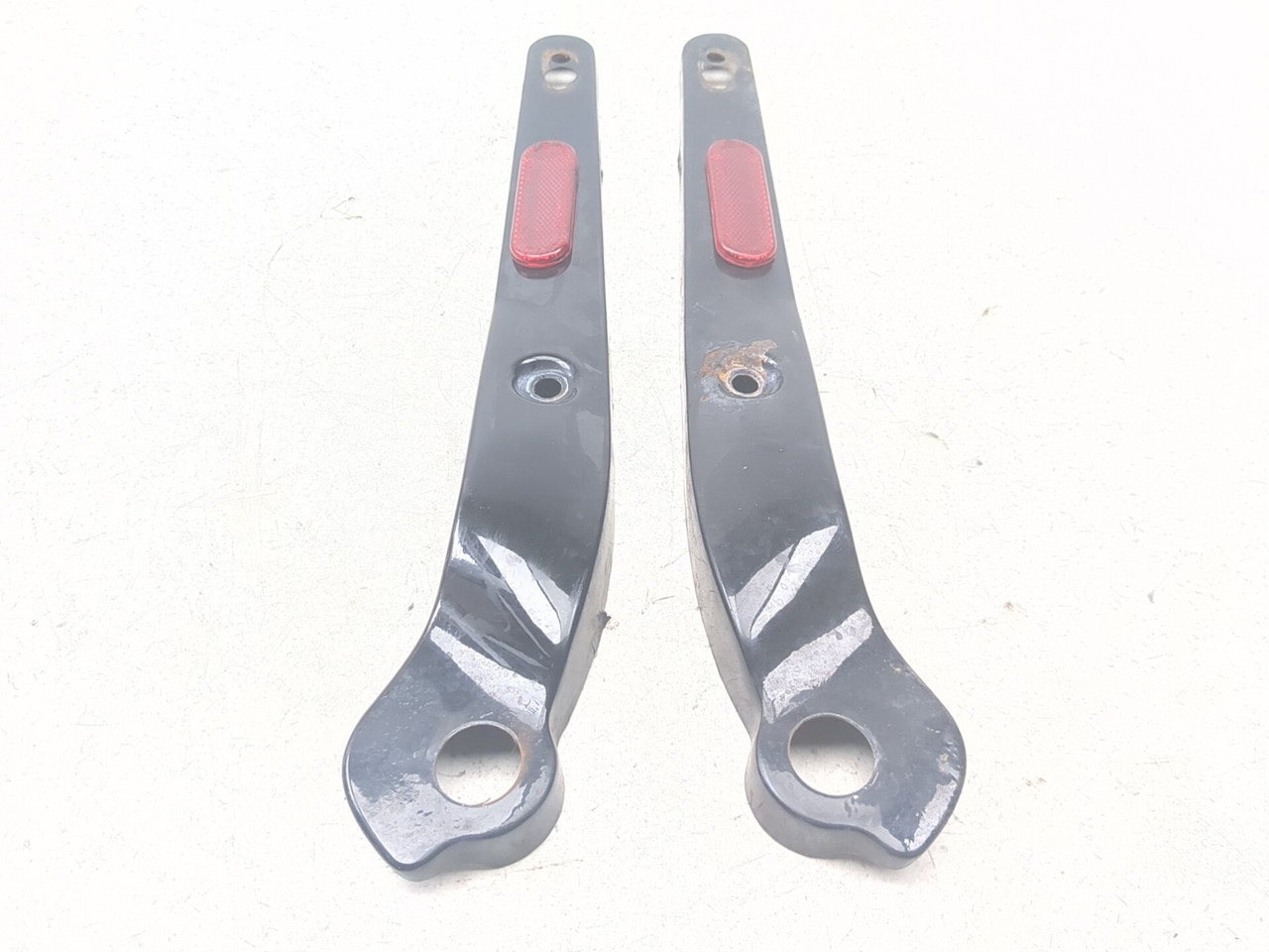 。 10-17 Harley FXDWG Dyna Wide Glide Rear Fender Strut Cover Set
