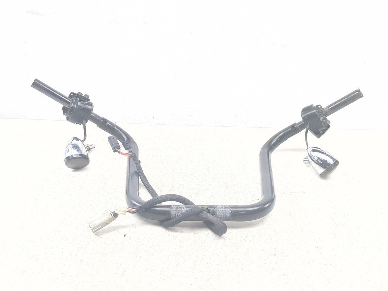 10-17 Harley FXDWG Dyna Wide Glide Front Handlebars STRAIGHT 55857