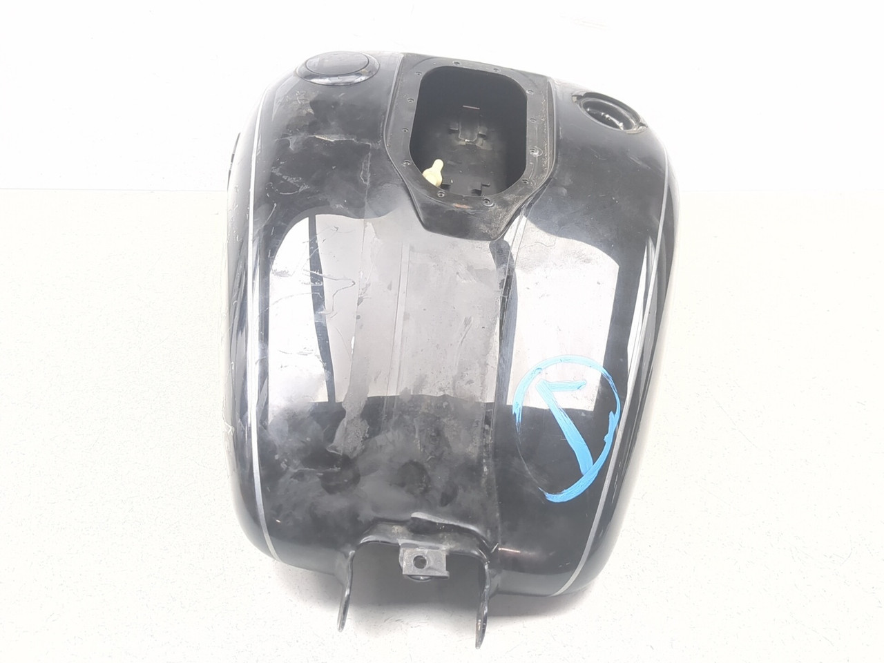10-17 Harley FXDWG Dyna Wide Glide Gas Fuel Tank 61000707 - Sun