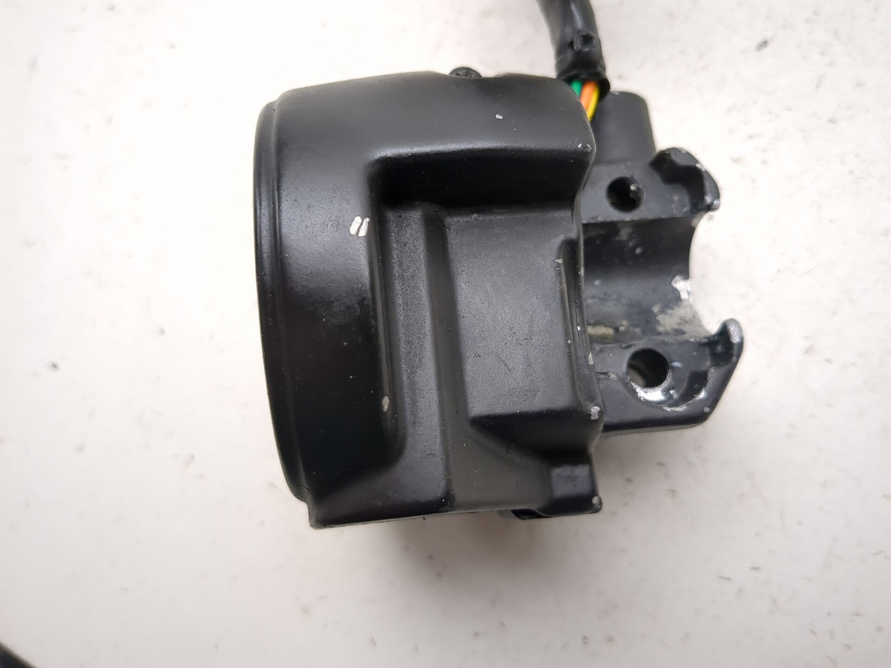 00-07 BMW F650 GS F650GS Front Right Handlebar Switch Button