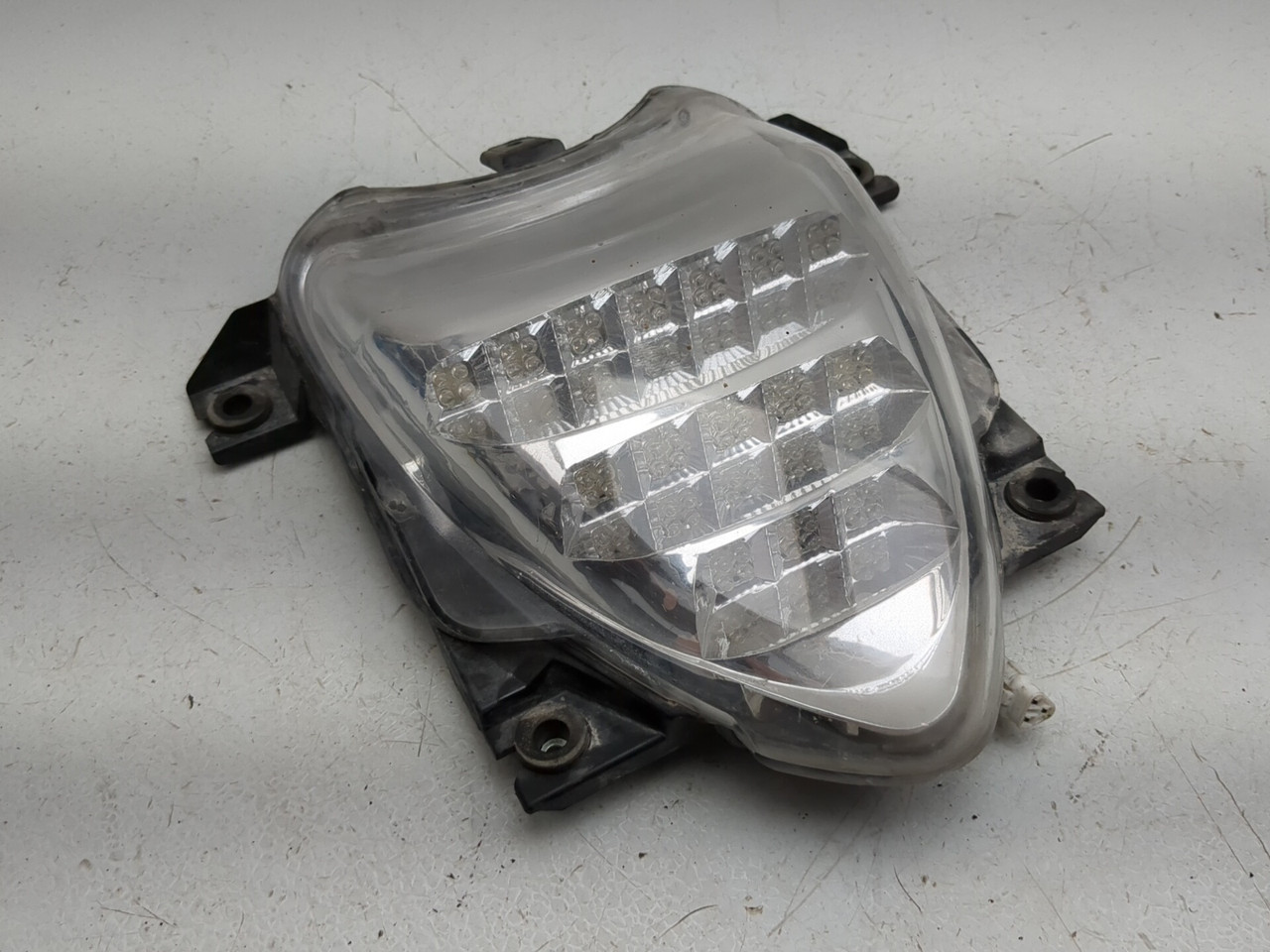 06-24 Suzuki VZR1800 M109R Boulevard Rear LED Tail Light Lamp 06-24 Suzuki VZR1800 M109R Boulevard Rear LED Tail Light Lamp