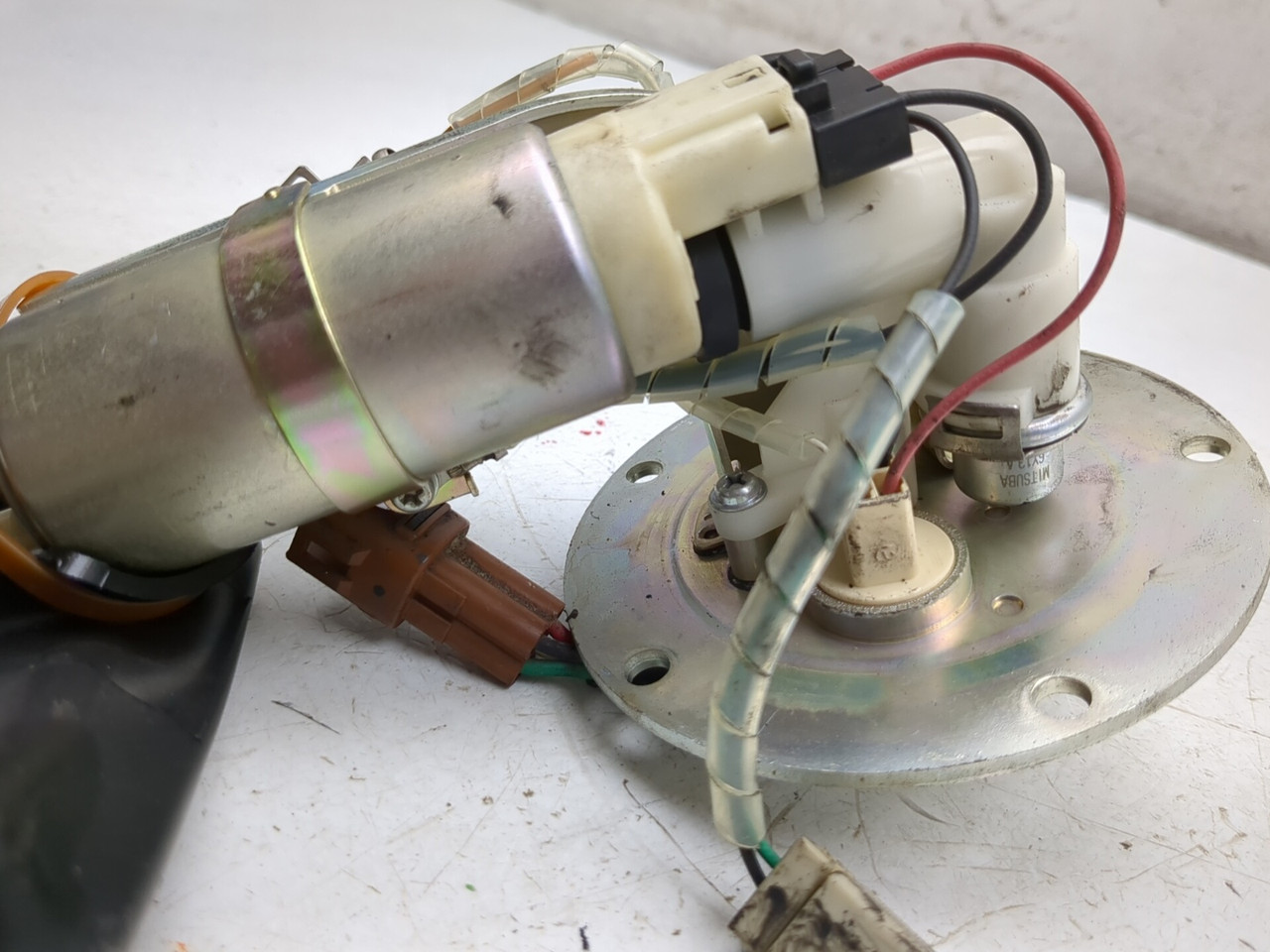06-24 Suzuki VZR1800 M109R Boulevard Fuel Pump Assembly 15100