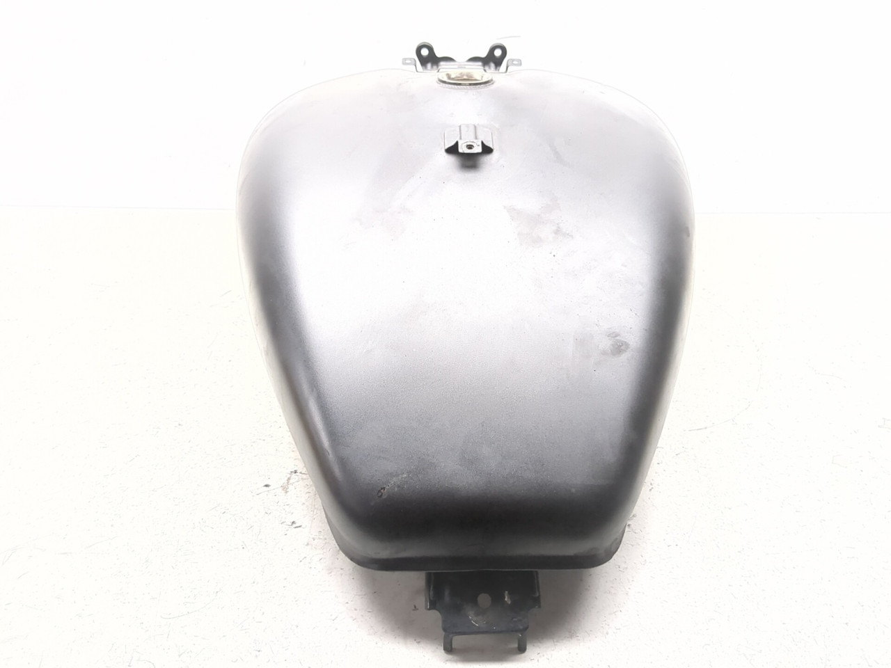 06-17 Suzuki VZR1800 M109R Boulevard Gas Fuel Tank 44100-48GD0-YVB