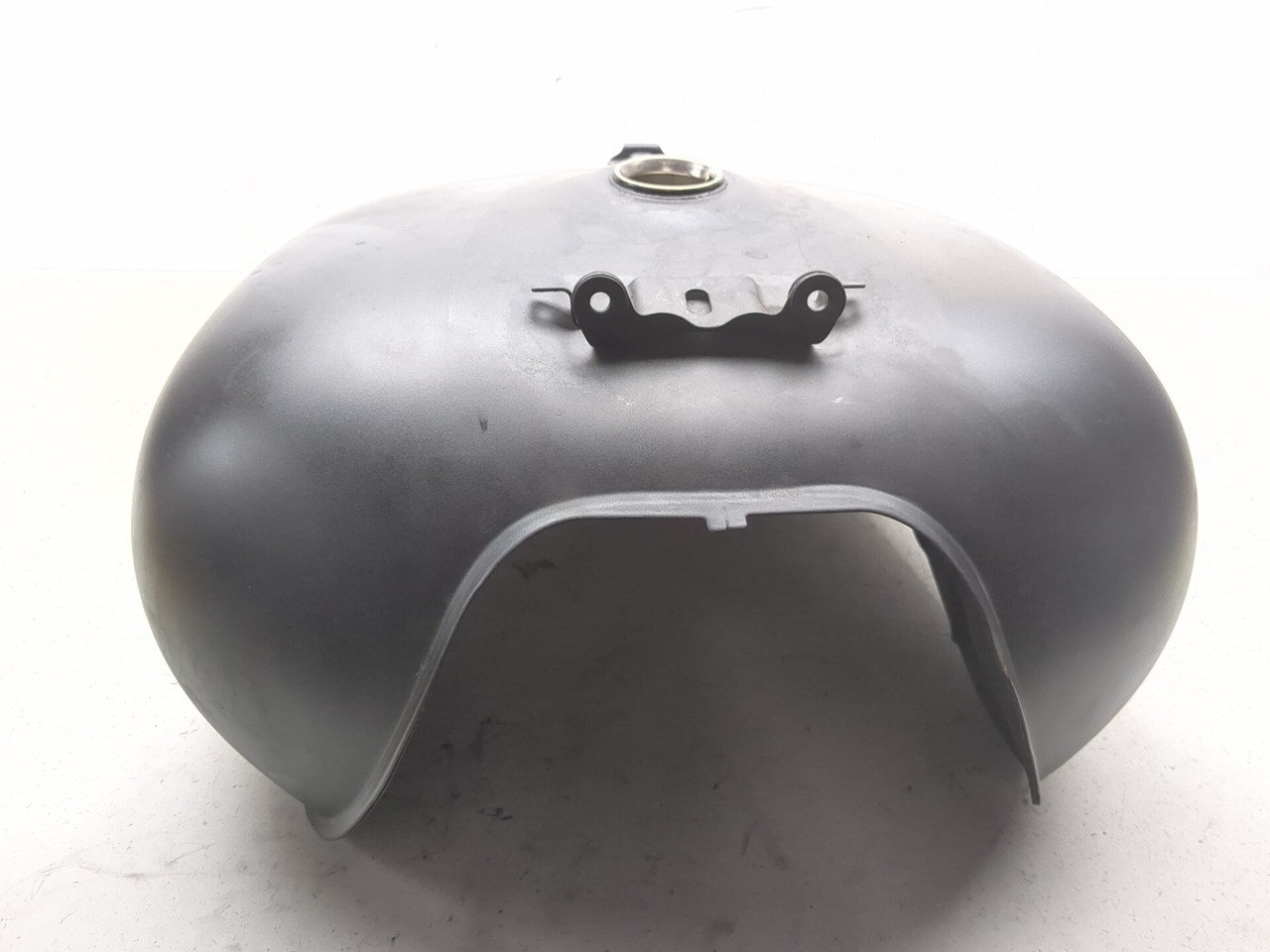 06-17 Suzuki VZR1800 M109R Boulevard Gas Fuel Tank 44100-48GD0-YVB