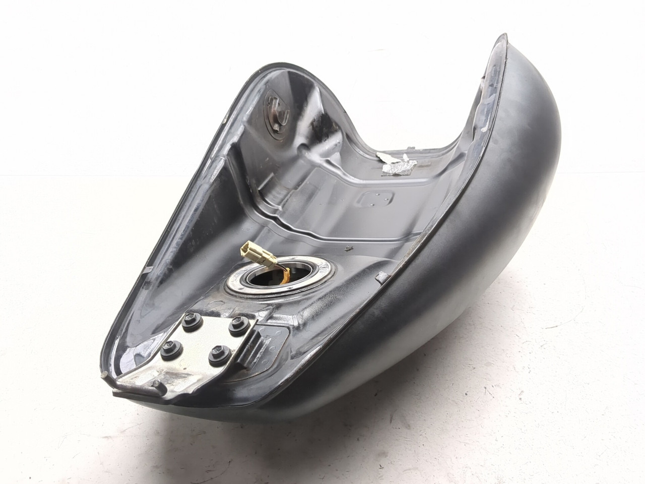 06-17 Suzuki VZR1800 M109R Boulevard Gas Fuel Tank 44100-48GD0-YVB