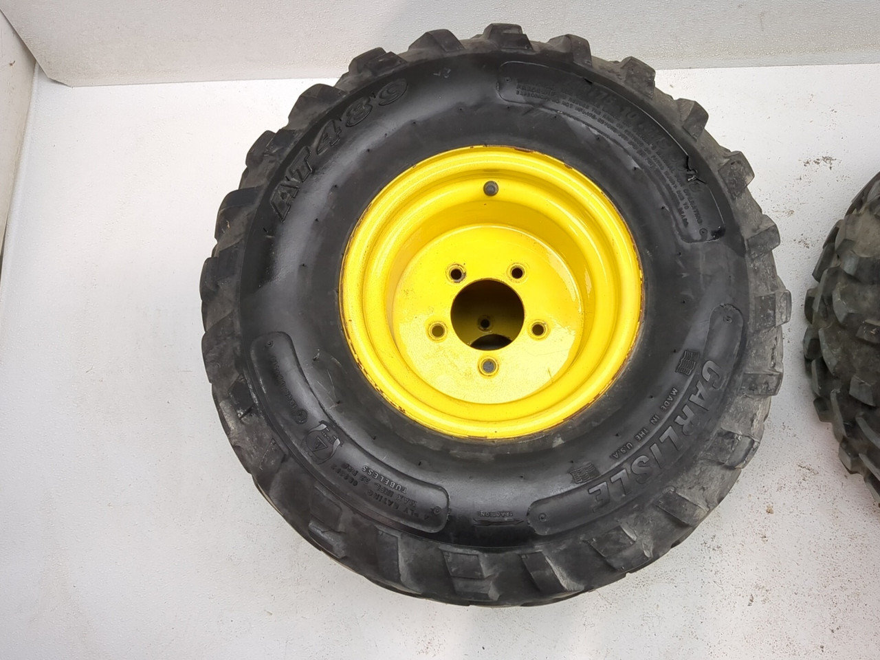 04-12 John Deere Gator HPX 4x4 Carlisle AT489 Front 22.5X9.50-10