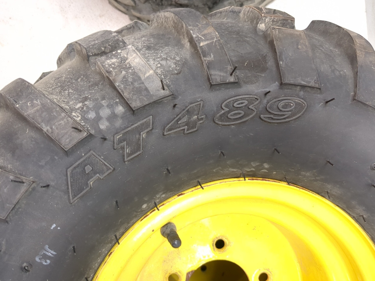 04-12 John Deere Gator HPX 4x4 Carlisle AT489 Front 22.5X9.50-10