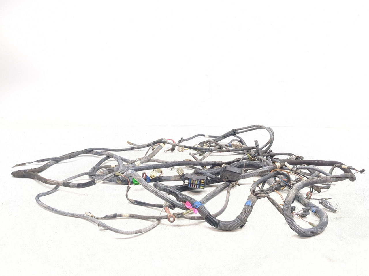 スケッチ04 04-10 Kubota RTV 900 RTV900 Main Wiring Harness K7561-61225 - Sun