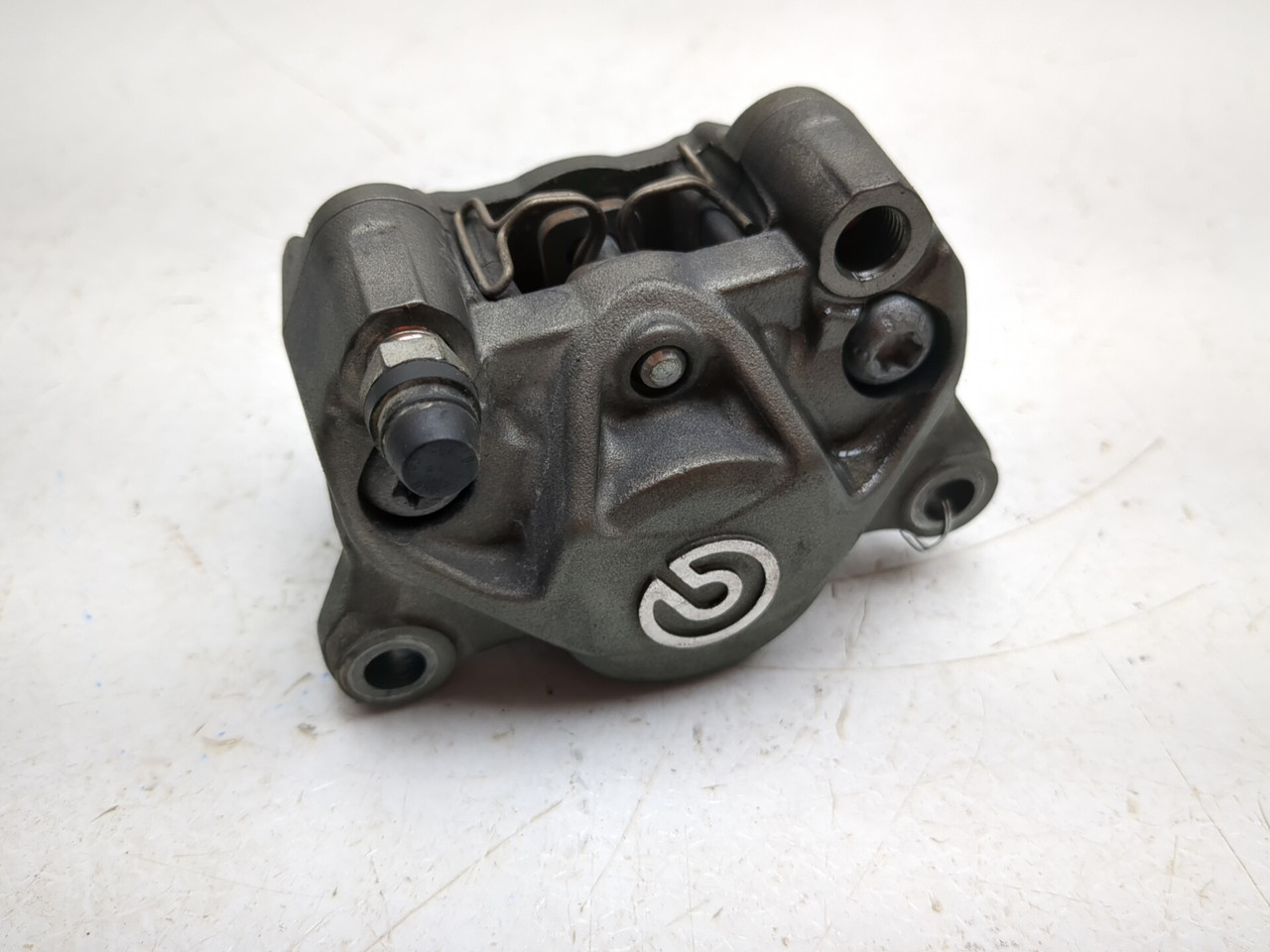 RB グリッパー 240 21-25 Ducati Monster 937 Rear Brake Caliper 61140421A - Sun Coast
