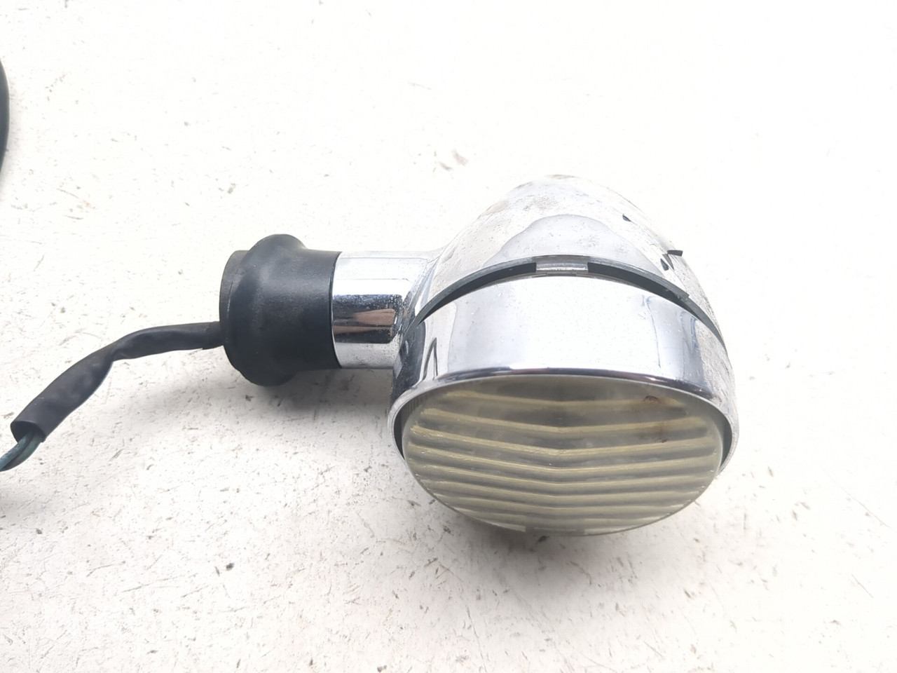 02-08 Honda VTX1800S2 VTX 1800 Rear Right Turn Signal 33600-MCH